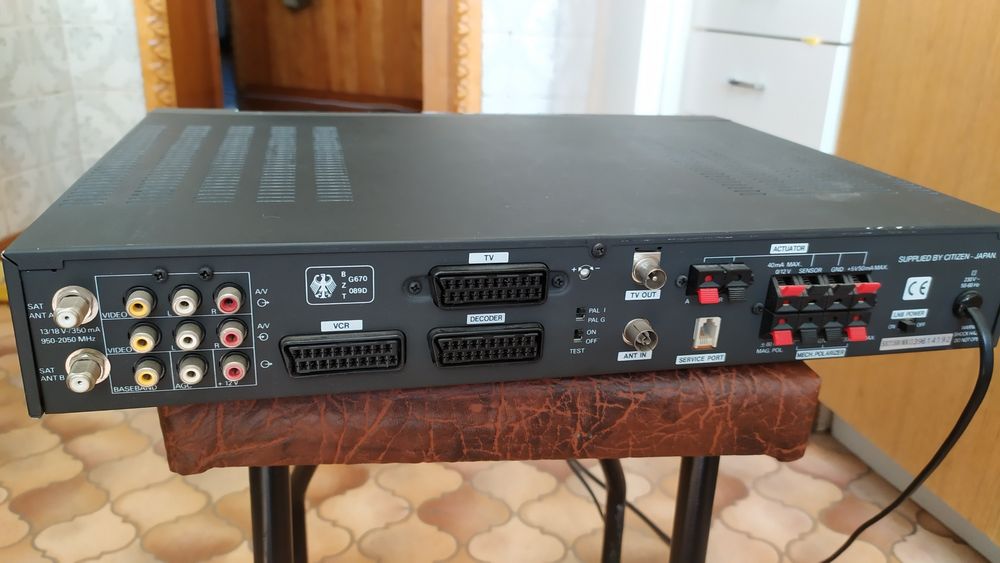 Стере спутниковый ресивер CITIZEN CBM9500.