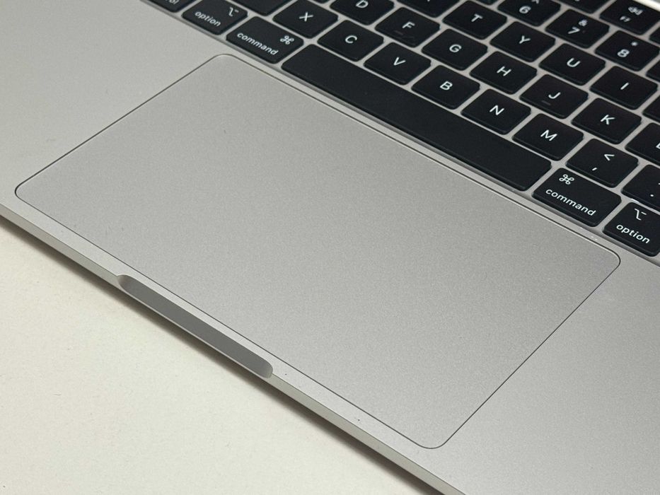 MacBook Air 15 2023 M2 98% Kondycji 8GB 256GB Super Stan Pudło Gwaranc