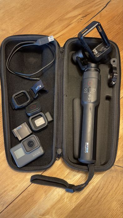 GoPro Hero 5 Black + pilot, gimbal, karta 128GB, oryg. case - zestaw