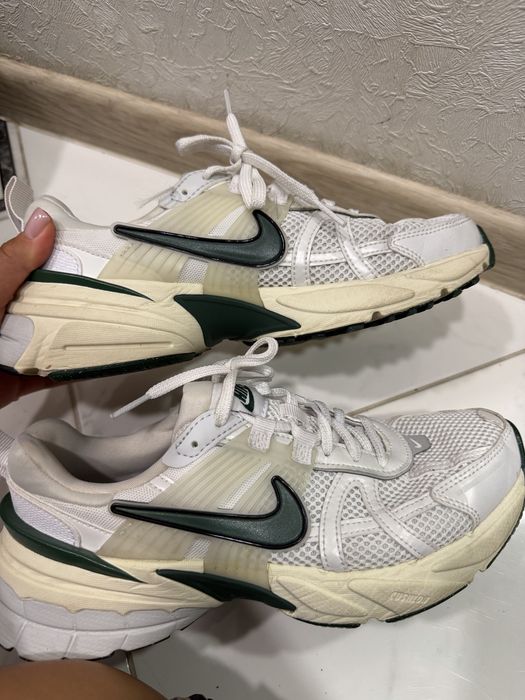 Оригінальні кросівки nike 38,5