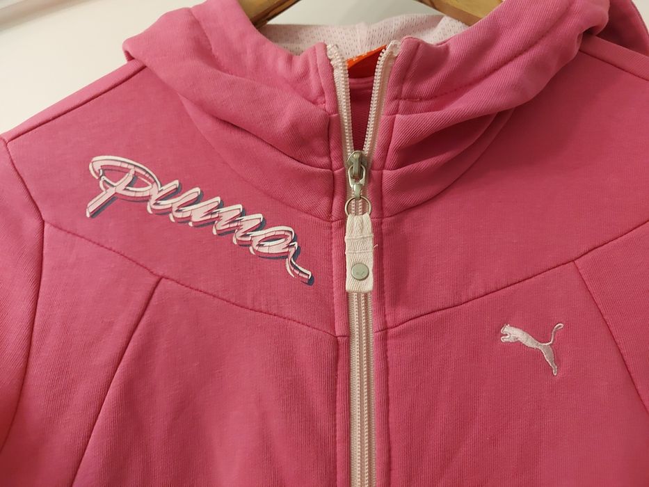 Bluza z kapturem Puma. 383.