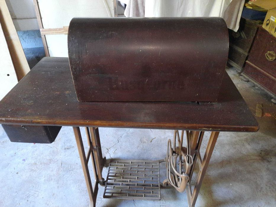 maquina de costura antiga