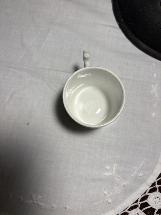 Chávena de café Vista Alegre fins sec. XIX