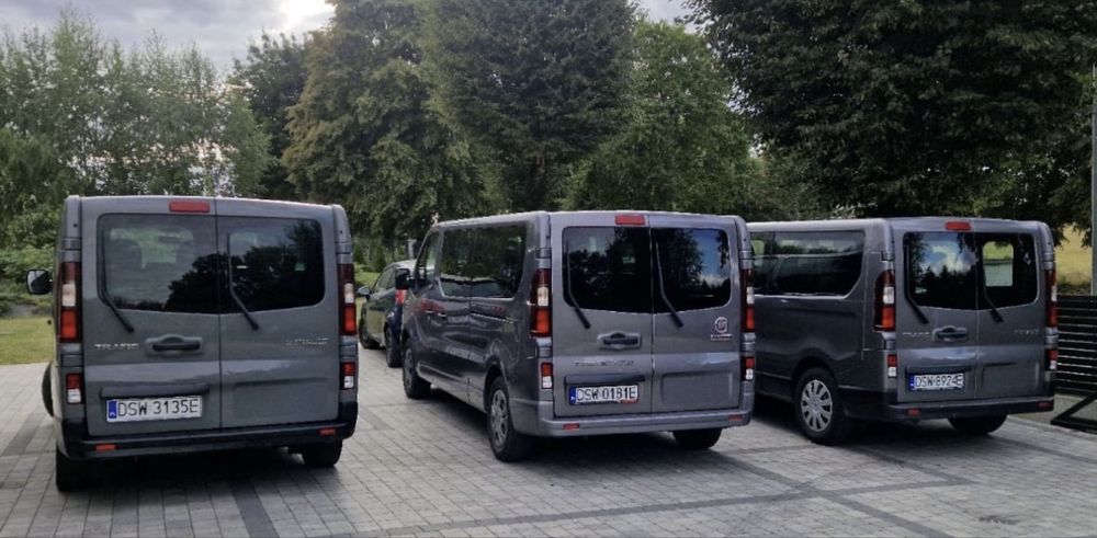 Wypożyczalnia samochodów osobowych, wynajem busa 9 osobowego