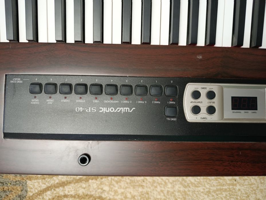 Цифрове піаніно swissonik SP-40