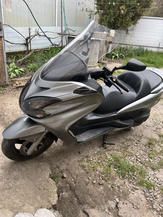 Продам  Yamaha majesty