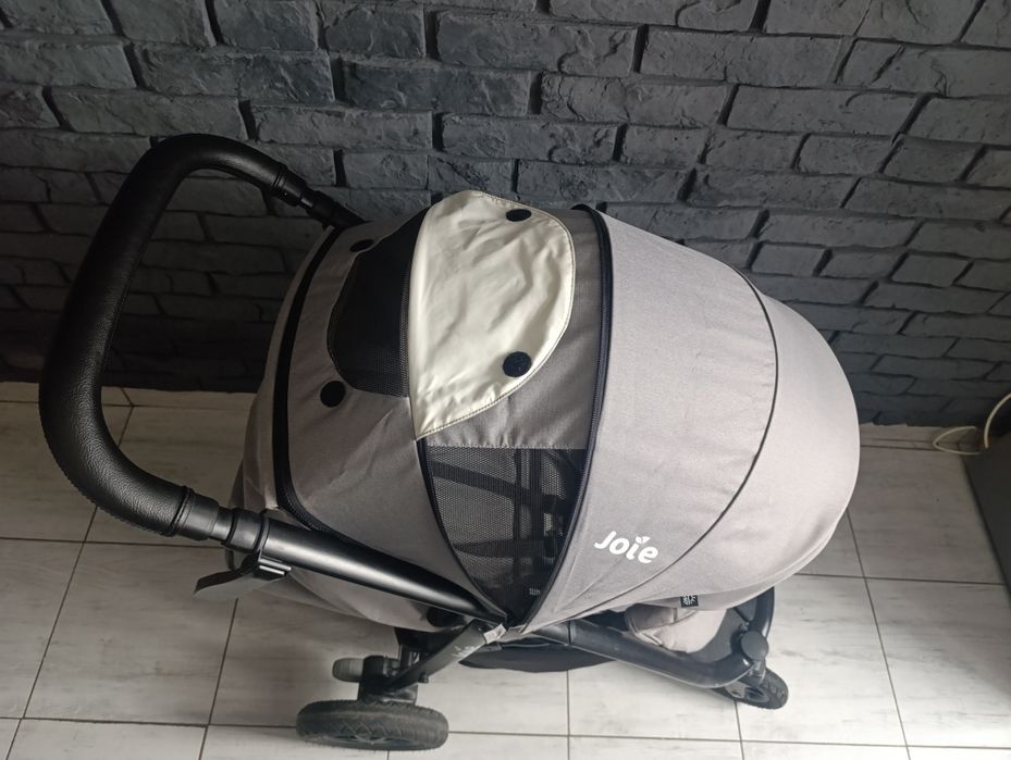 Spacerówka Joie.