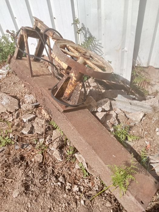 Máquina mexer barro