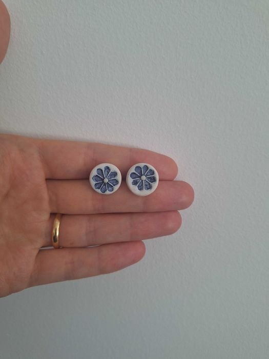 Brincos flor feitos à mão comprados nos Açores