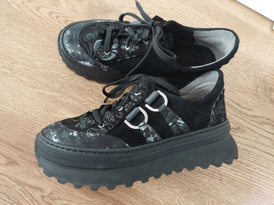 MACIEJKA sneakersy damskie roz.  39