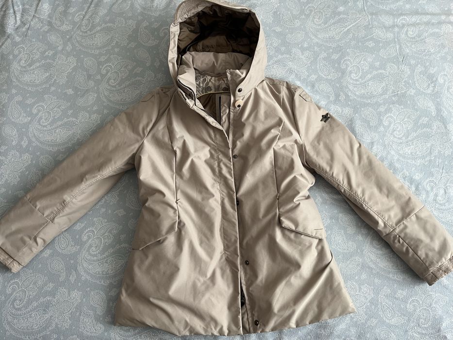 Жіноча зимова куртка