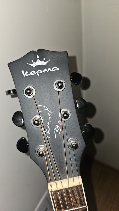 Gitara akustyczna kepma + stojak