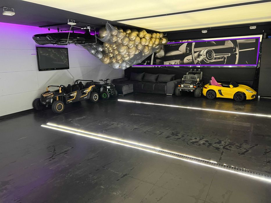 Auto   na akumulator 4x4 Buggy UTV 2000 Pojazd 4-osobowy z Bateria