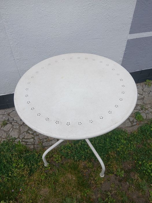 Stolik okrągły metalowy Ikea śr 70cm na balkon taras