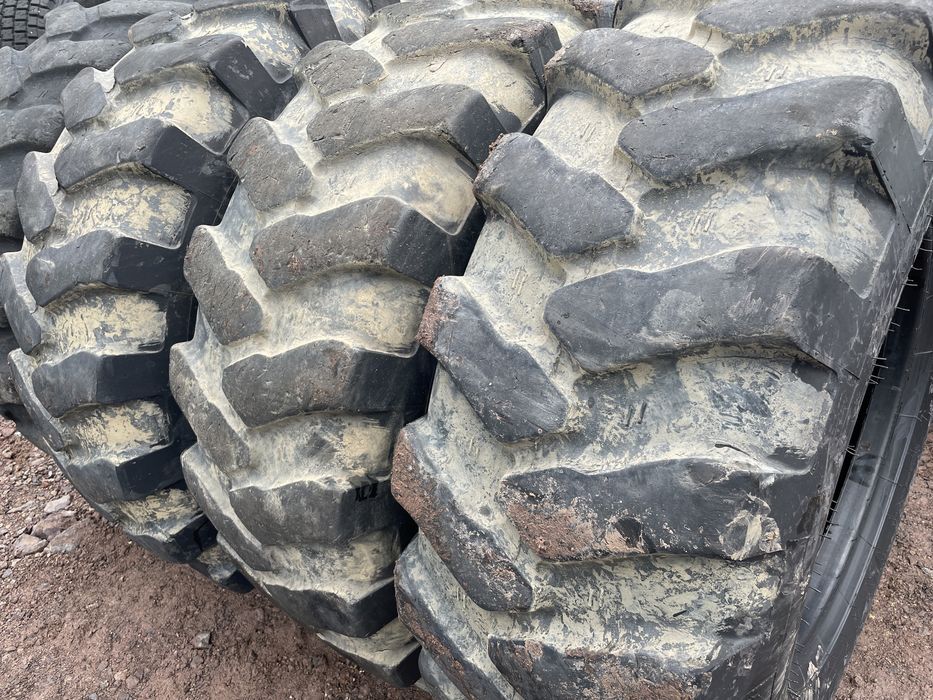 17.5-25 OPONY MITAS EARTHMOVER EM-20 / 4 szt / 60% bieżnika