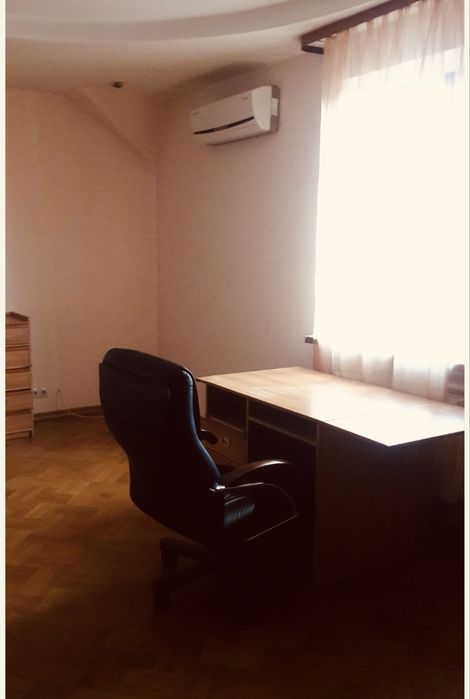 Дом в 602 м-не Салтовки. Новой постройки.180 м2.Старт-152000$. Торг