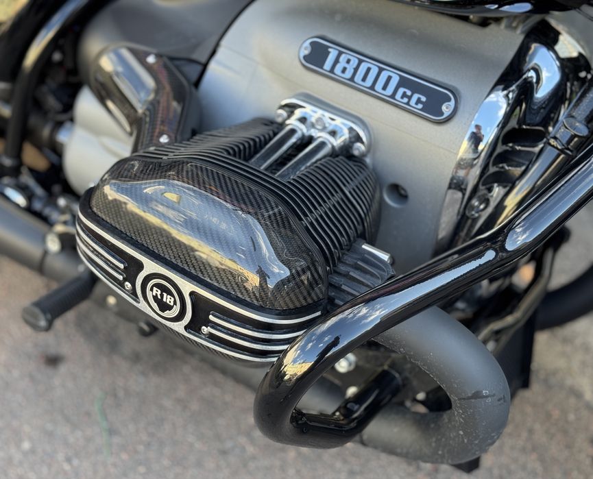Мотоцикл BMW R18 2021 рік