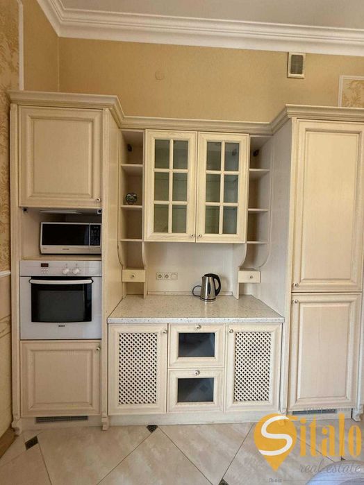 Оренда 4 кімнатної квартири, вулиця Крушельницької