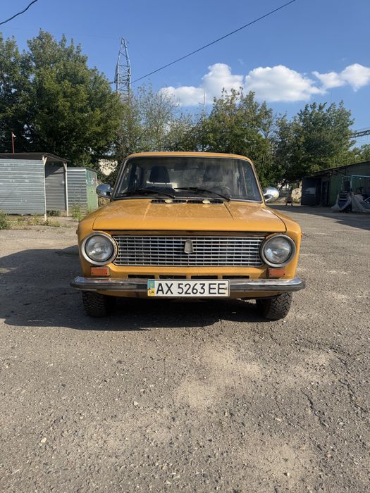Продам ваз 21011