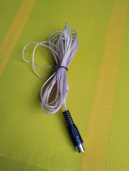 Антенна с металлическим штекером для радио FM / ФМ стандартная