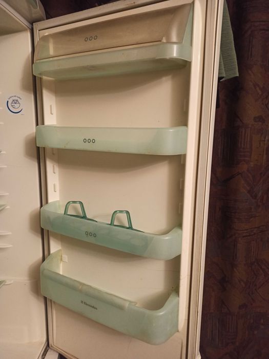 Полички і ящики для холодильника "Electrolux"