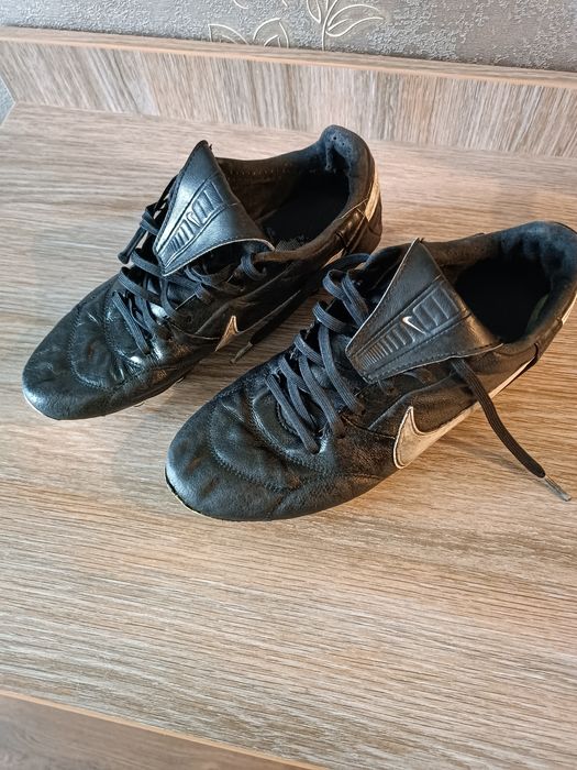 Бутсы 39 размера: 200 грн. - Футбол Слобожанське на Olx