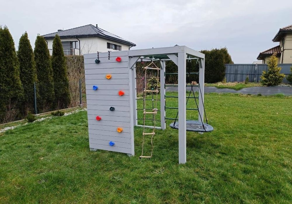 Małpi gaj, plac zabaw