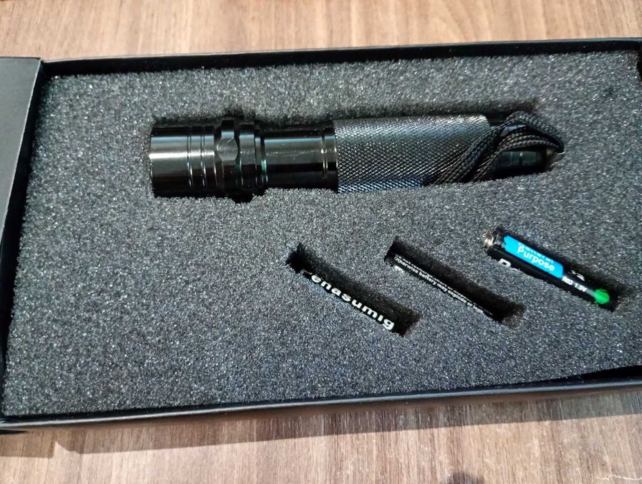 latarka 14 LED + 3 baterie AAA