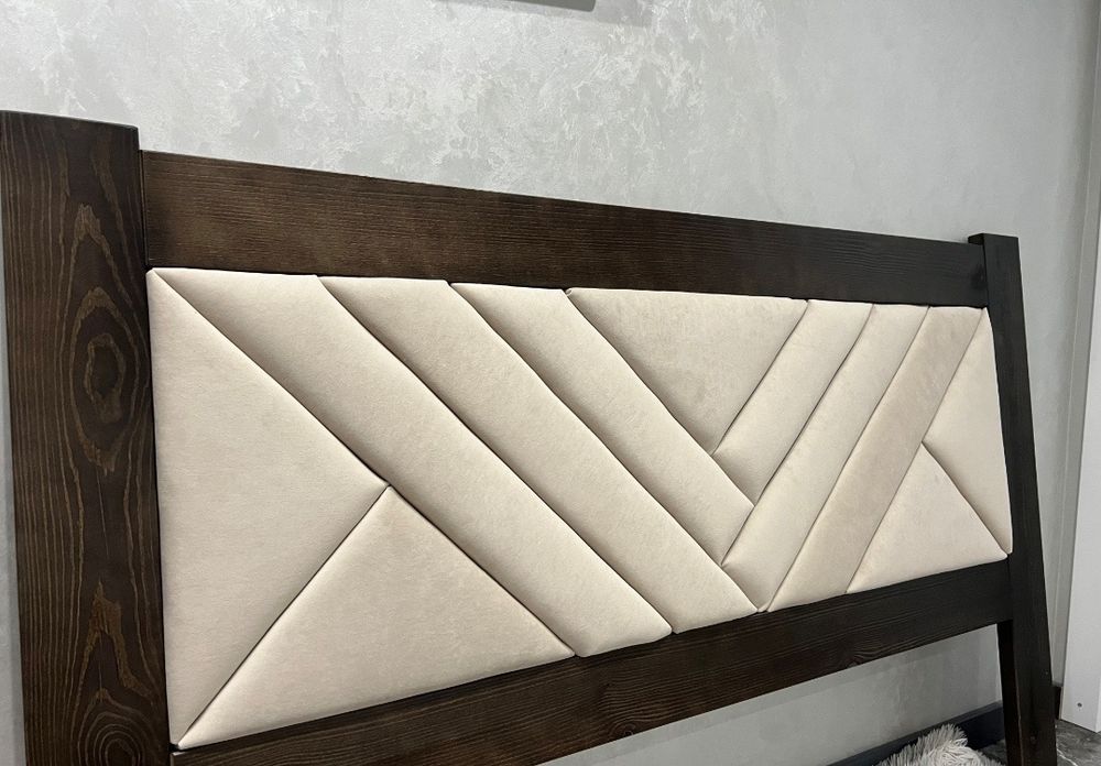 Ліжко 160*200 дерев'янне з м'яким ізголів'ям