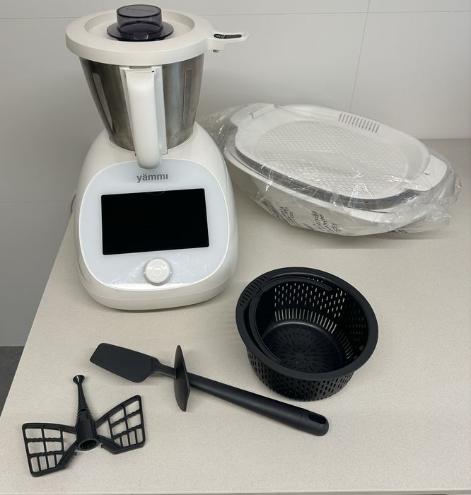 Yammi 3 nova com garantia