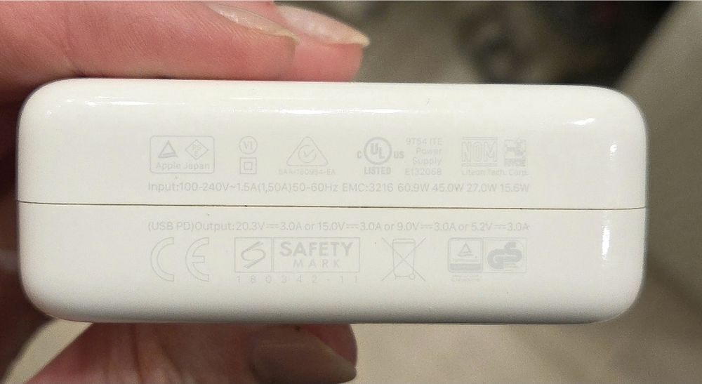 Apple USB-C ładowarka 61W(używana