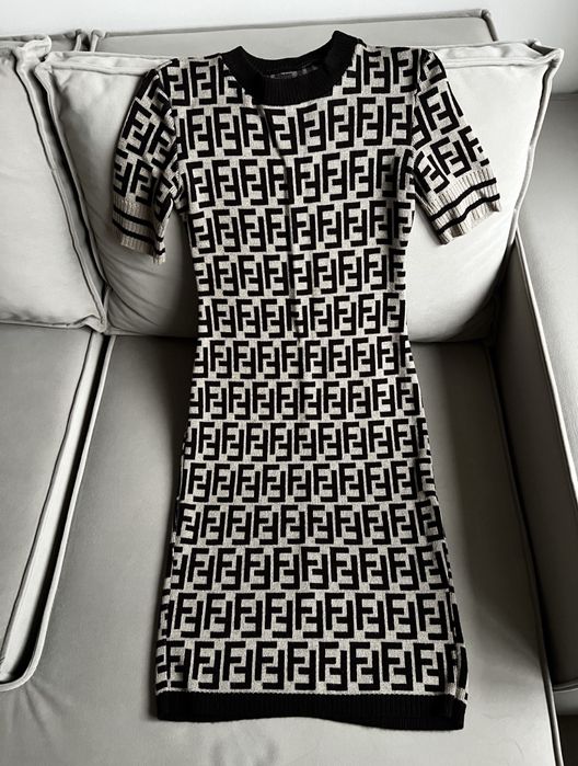 Вʼязна сукня Fendi