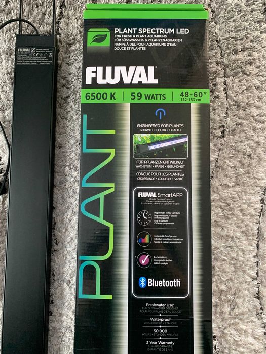 Belka LED Fluval Plant 59 W 122-153 cm do oświetlenia akwarium - aplikacja