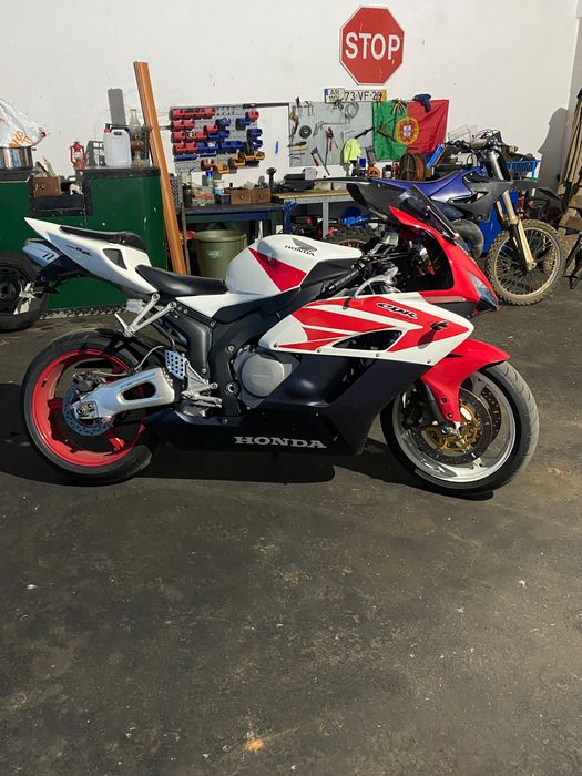Honda cor 1000rr sc57
