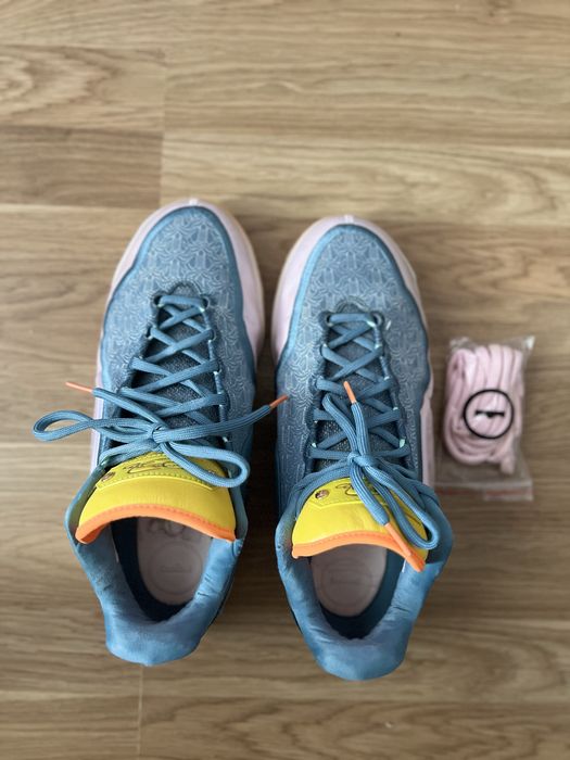 Баскетбольні кросівки nike lebron 23 12,5us