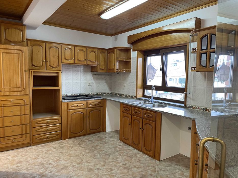 Prédio Multifamiliar em Mirandela | Elevado Potencial de Investimento