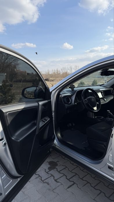 Продам Toyota RAV-4