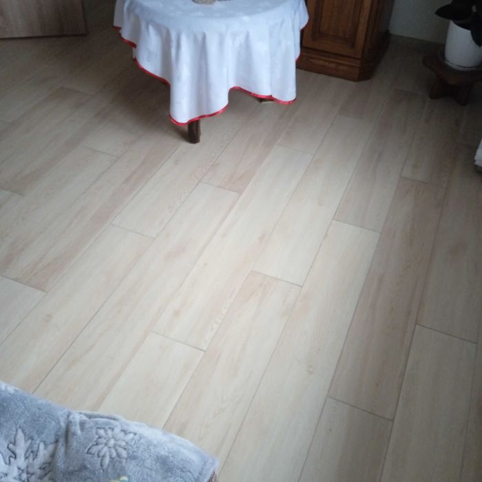 Płytki podłogowe