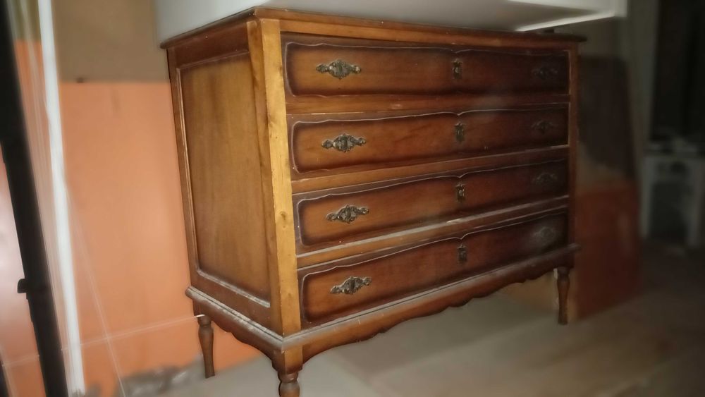 movel antigo madeira castanho