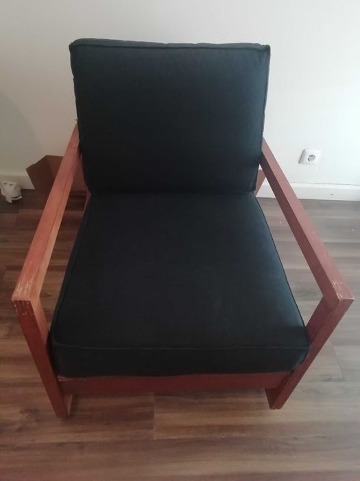 Cadeirão IKEA reclinável e com balanço