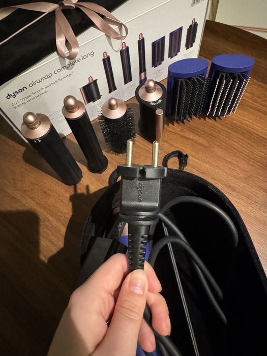 Стайлер для довгого волосся Dyson Airwrap