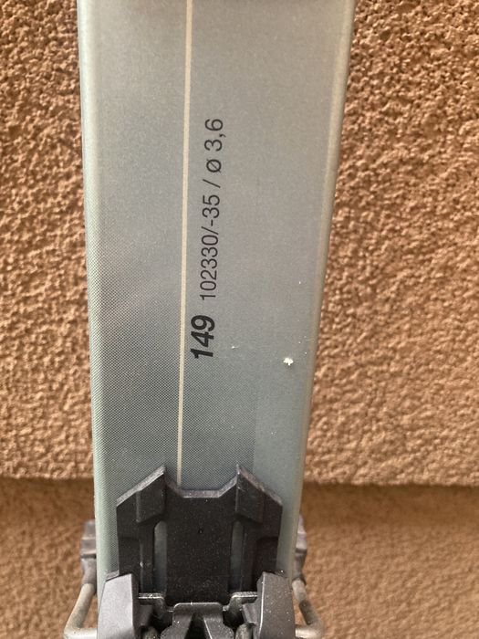 Narty Volkl carver 149 cm