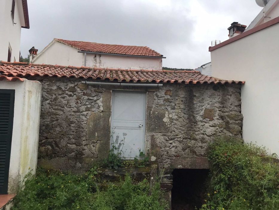 Casa rustica para recuperar urgente