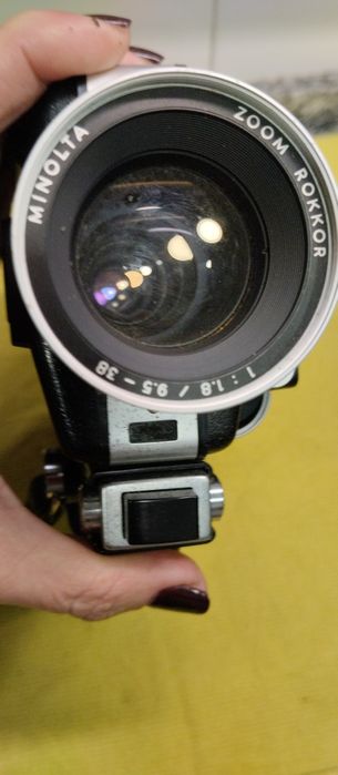 Máquina de filmar vintage Minolta Super 8 Autopak- 8D4
