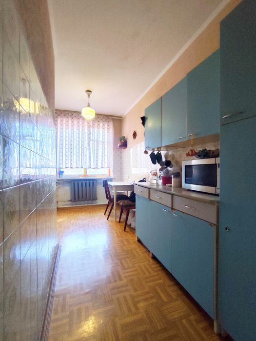 Центр Продаж трохкімнатної квартири