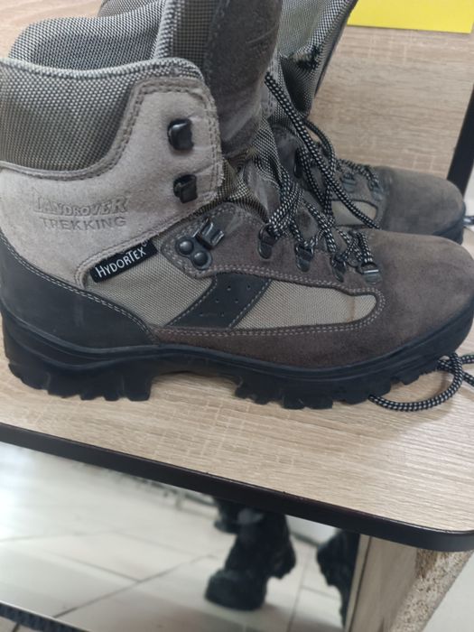 Продам Кросы зыма 43р