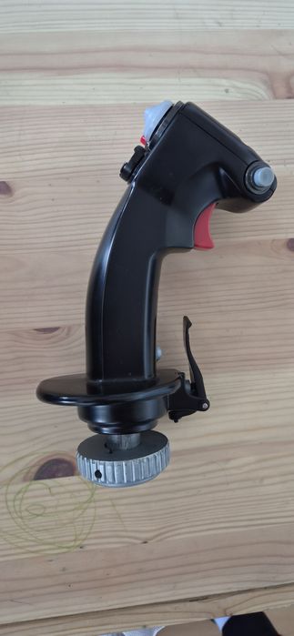 Thrusmaster Warthog Baza