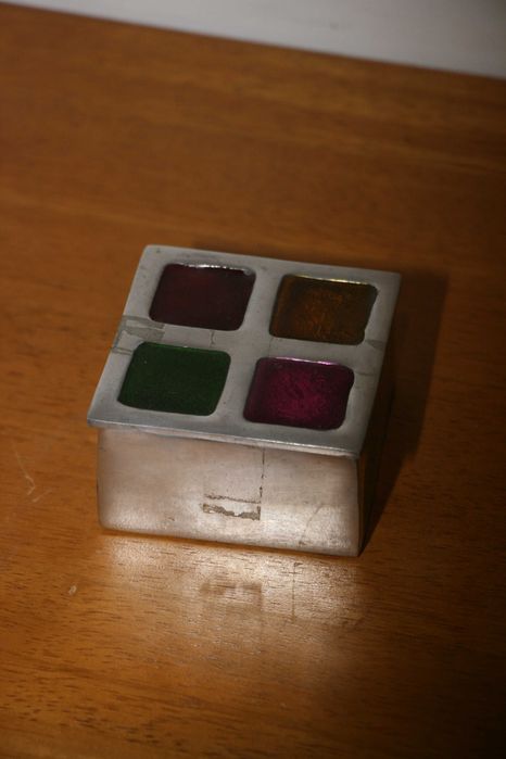 Mini Guarda Jóias de Metal