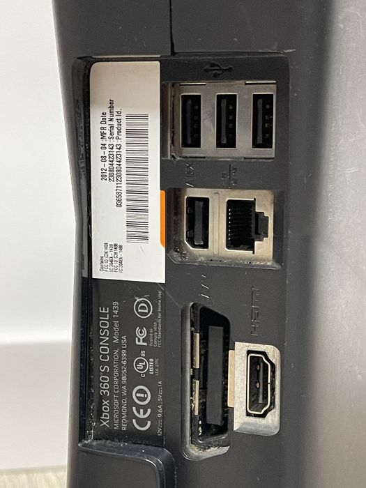 Xbox 360 Slim Komplet, Kinect, 2 Pady, Gry, Dysk 250GB