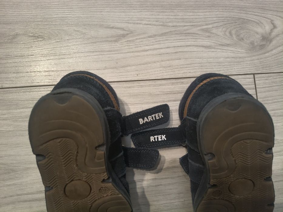 Buty trzewiki ocieplane Bartek r.25 na zime